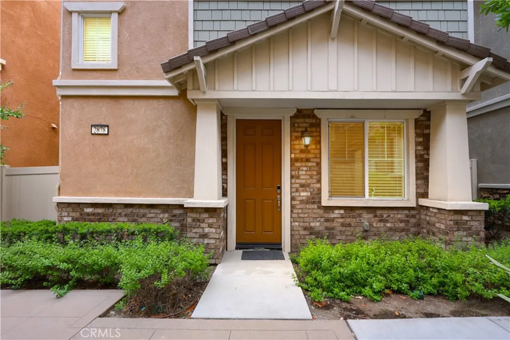 2878 Foxtail Pomona, CA 91767