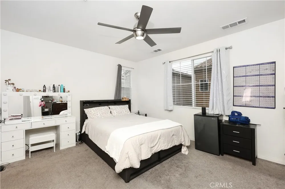 2878 Foxtail Pomona, CA 91767