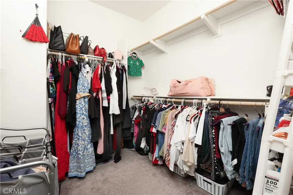 2878 Foxtail Pomona, CA 91767
