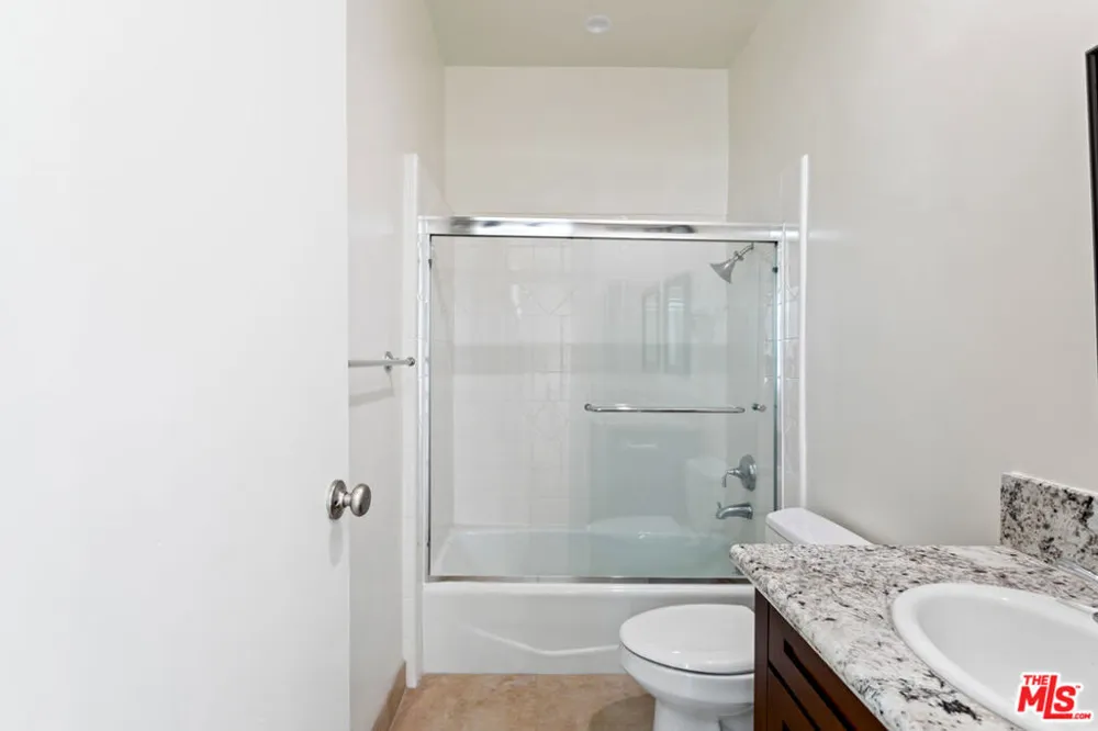 430 MAPLE DRIVE #203 Beverly Hills, CA 90210