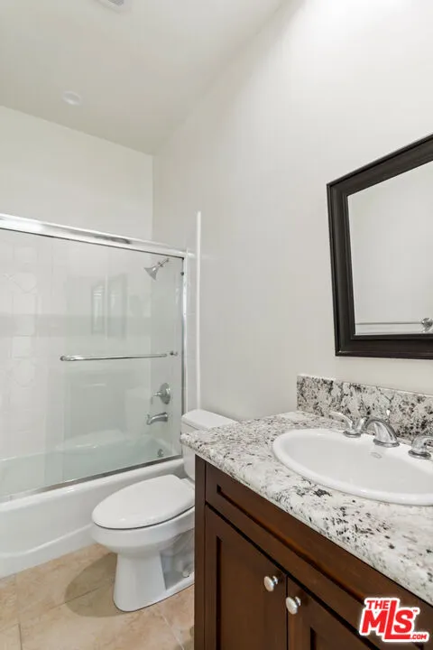 430 MAPLE DRIVE #203 Beverly Hills, CA 90210
