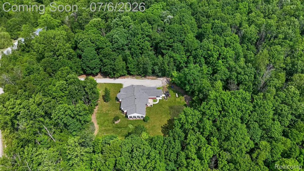 1621 Preservation Lane St Clair City, MI 48079