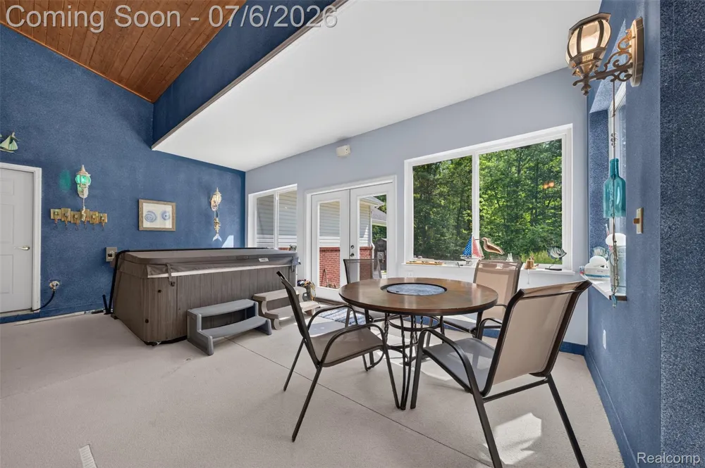 1621 Preservation Lane St Clair City, MI 48079