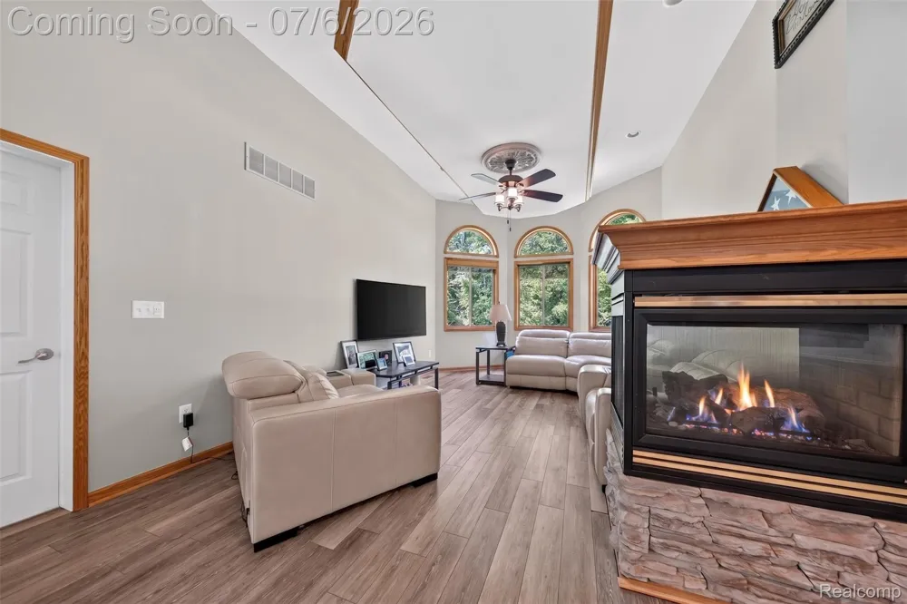 1621 Preservation Lane St Clair City, MI 48079