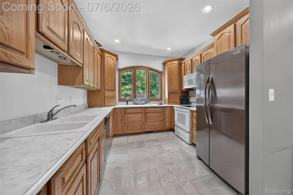 1621 Preservation Lane St Clair City, MI 48079