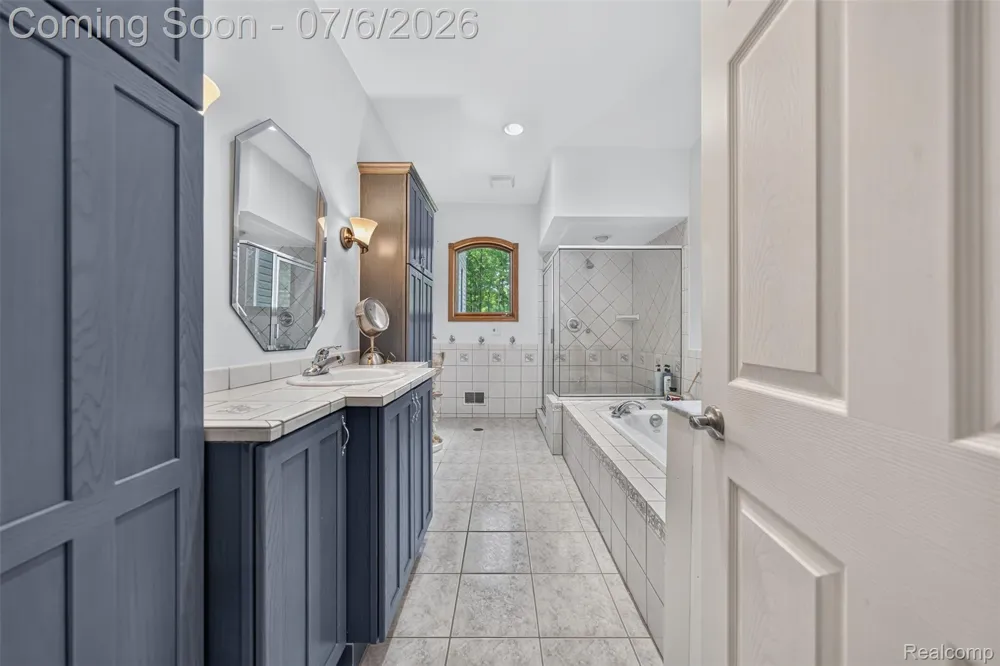 1621 Preservation Lane St Clair City, MI 48079
