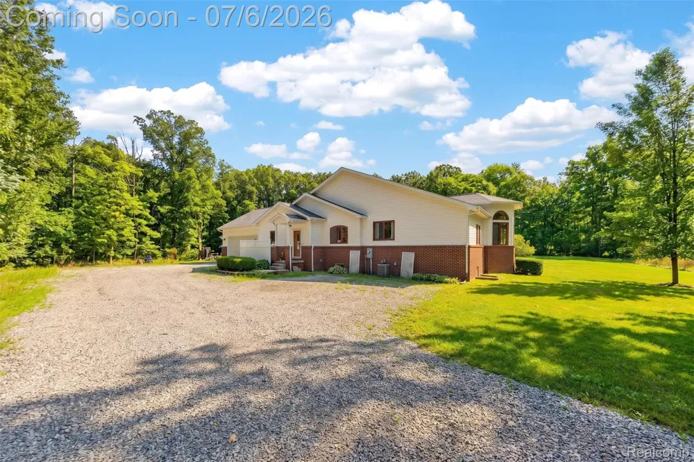 1621 Preservation Lane St Clair City, MI 48079