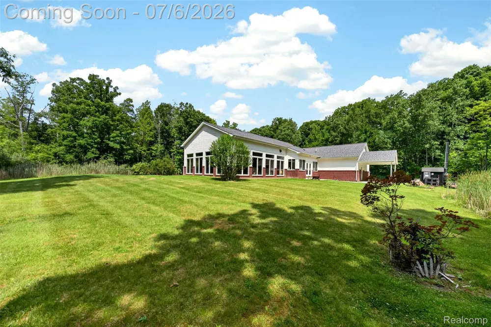1621 Preservation Lane St Clair City, MI 48079