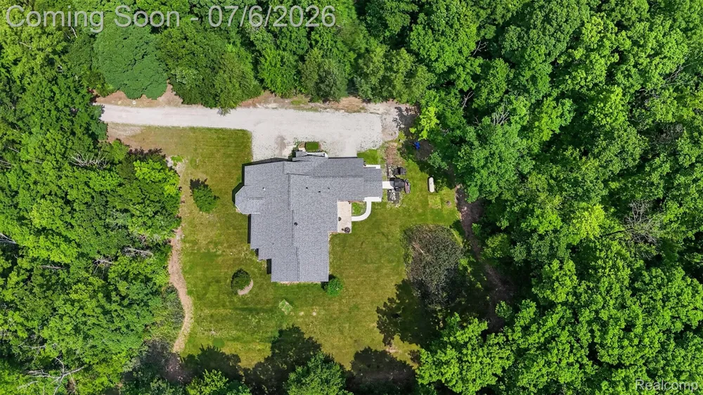 1621 Preservation Lane St Clair City, MI 48079