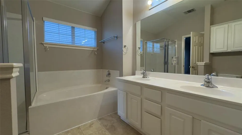 1900 Scofield Ridge Parkway #5501 Austin, TX 78727