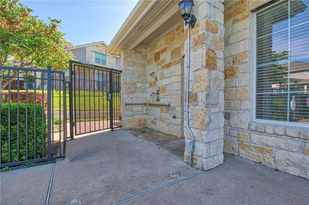 1900 Scofield Ridge Parkway #5501 Austin, TX 78727