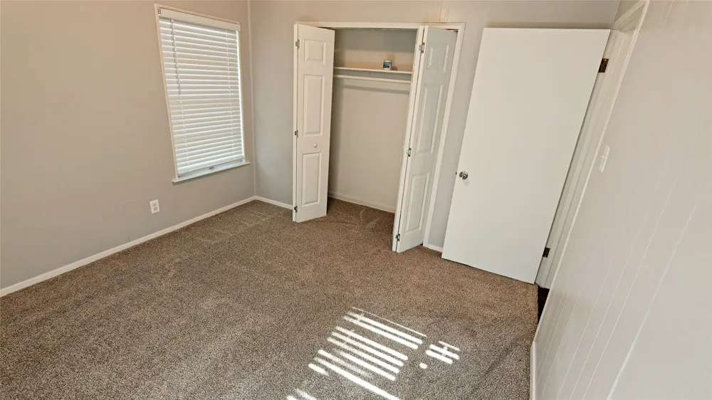 4800 Sabelle Lane Haltom City, TX 76117