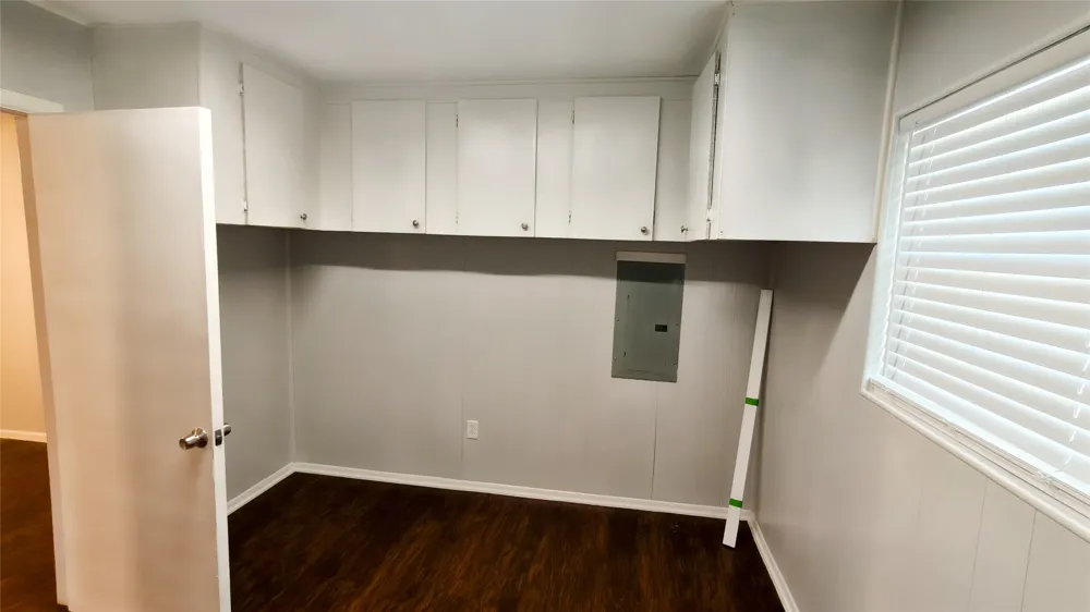 4800 Sabelle Lane Haltom City, TX 76117