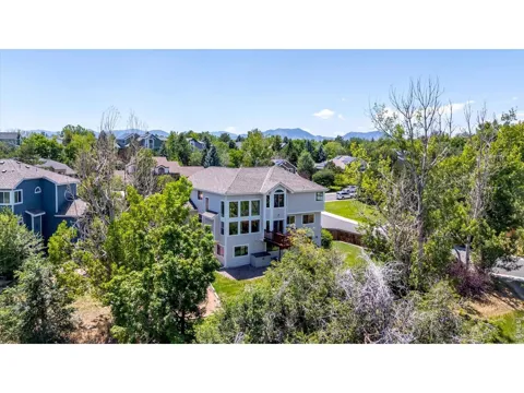 1598 Ridgeview Drive