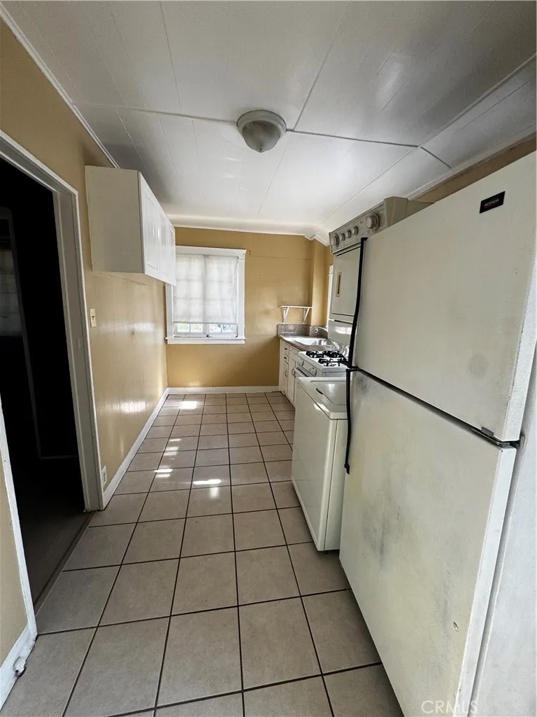 104 W 5th Street San Dimas, CA 91773