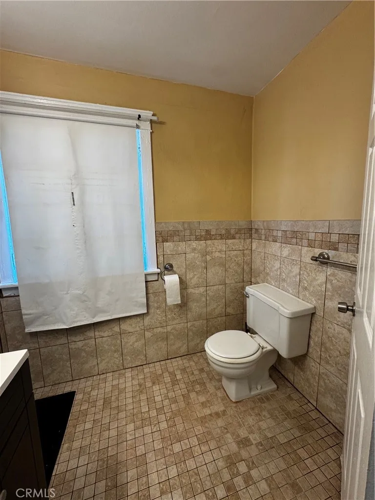 104 W 5th Street San Dimas, CA 91773