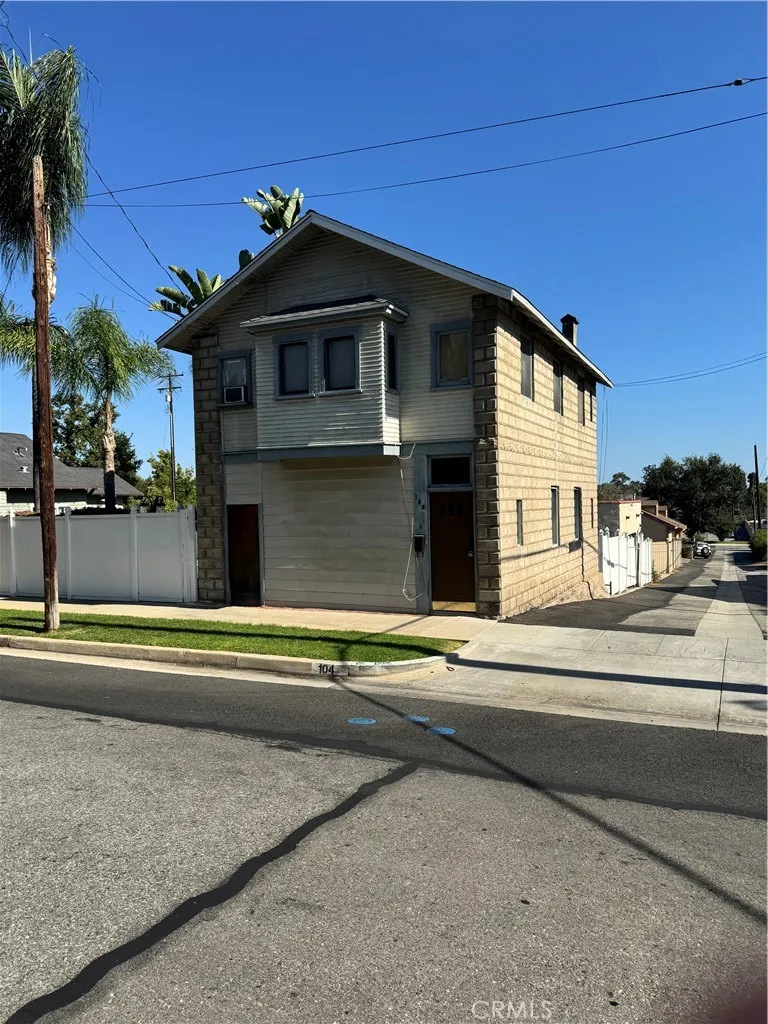 104 W 5th Street San Dimas, CA 91773