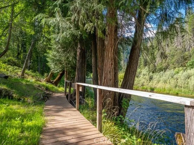 271 Thistle Douglas City, CA 96024