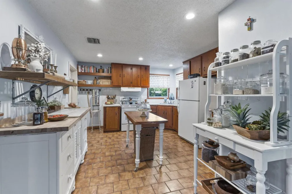 3603 Kirby Loop Road Fort Pierce, FL 34981