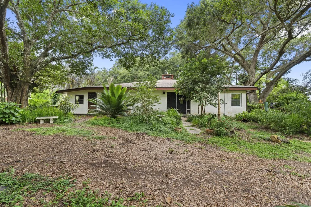 3603 Kirby Loop Road Fort Pierce, FL 34981