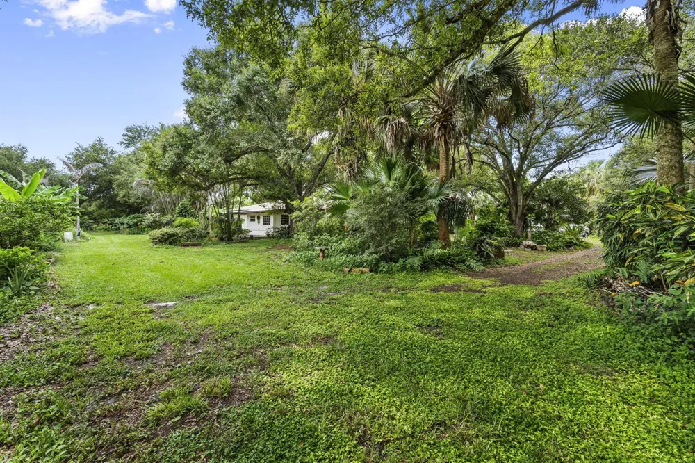 3603 Kirby Loop Road Fort Pierce, FL 34981