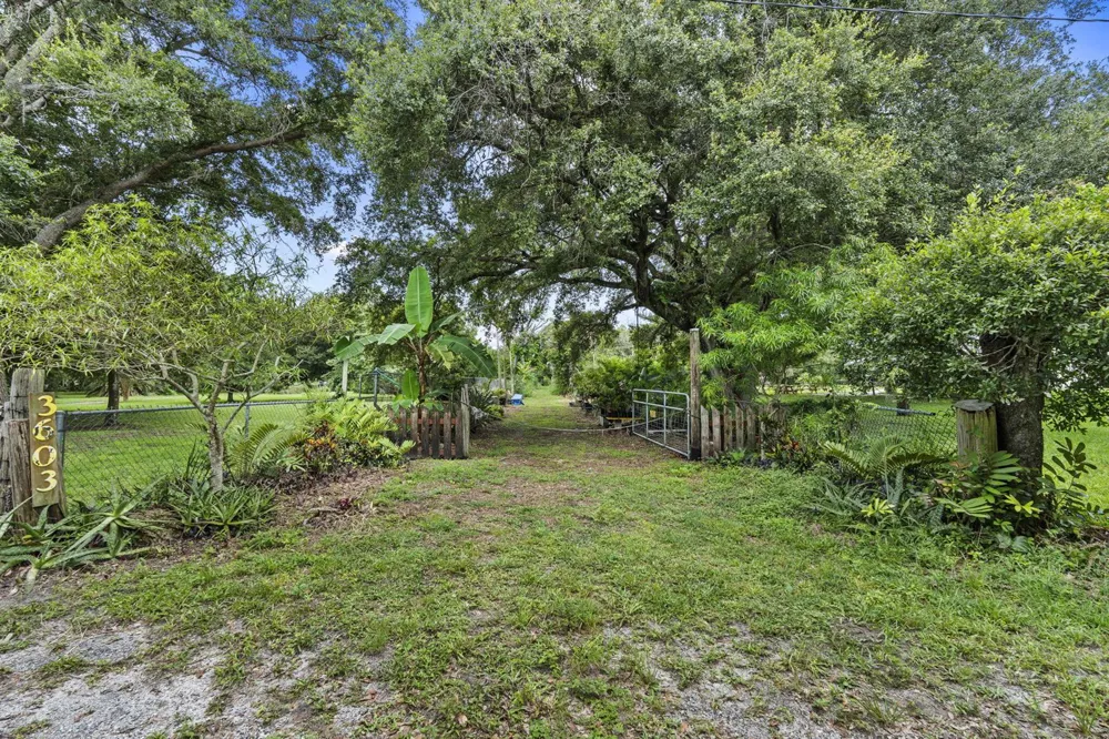 3603 Kirby Loop Road Fort Pierce, FL 34981