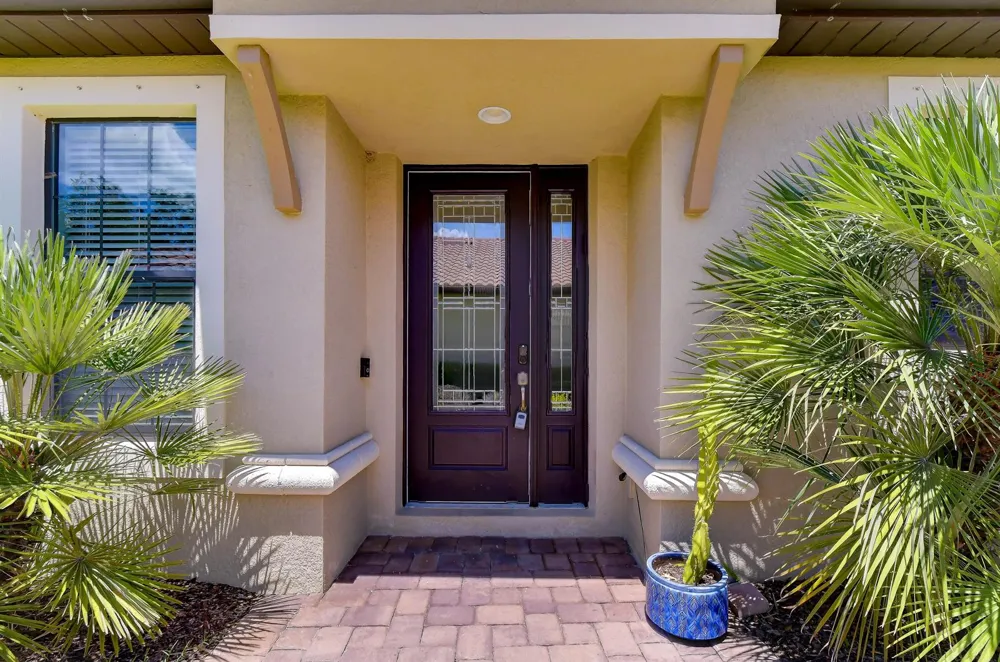 8433 Alberata Vista Drive Tampa, FL 33647