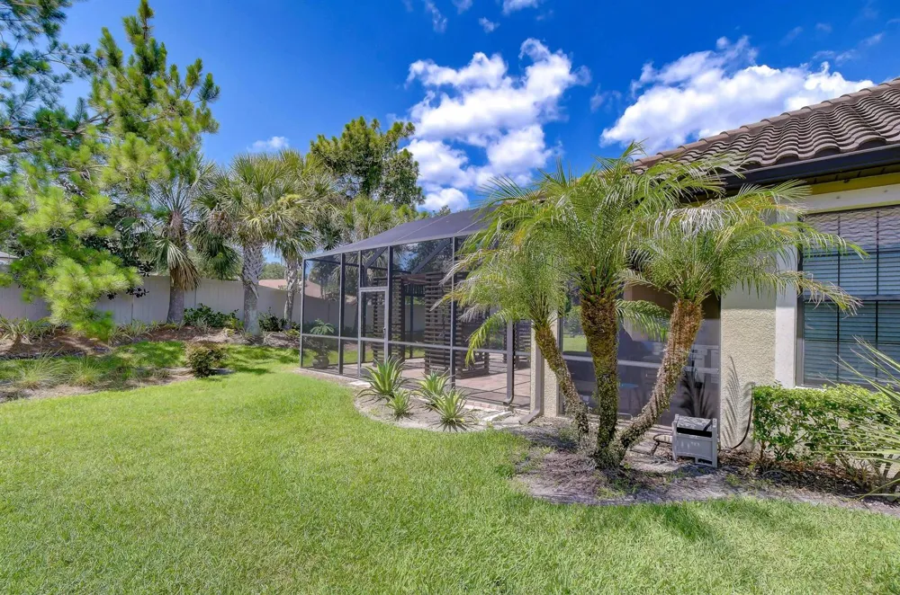 8433 Alberata Vista Drive Tampa, FL 33647