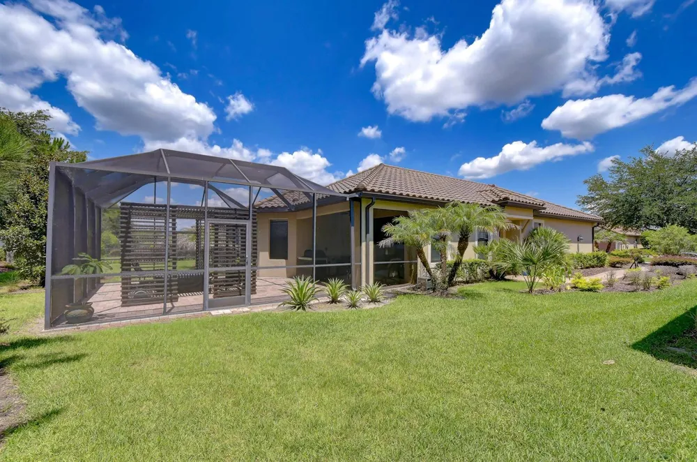 8433 Alberata Vista Drive Tampa, FL 33647