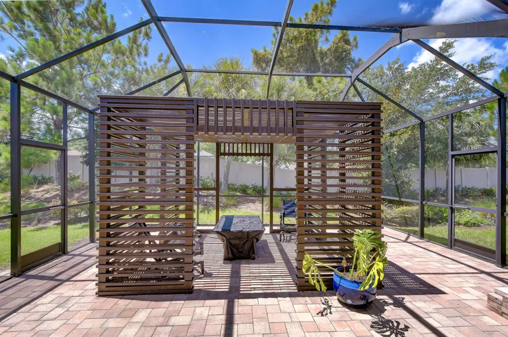 8433 Alberata Vista Drive Tampa, FL 33647