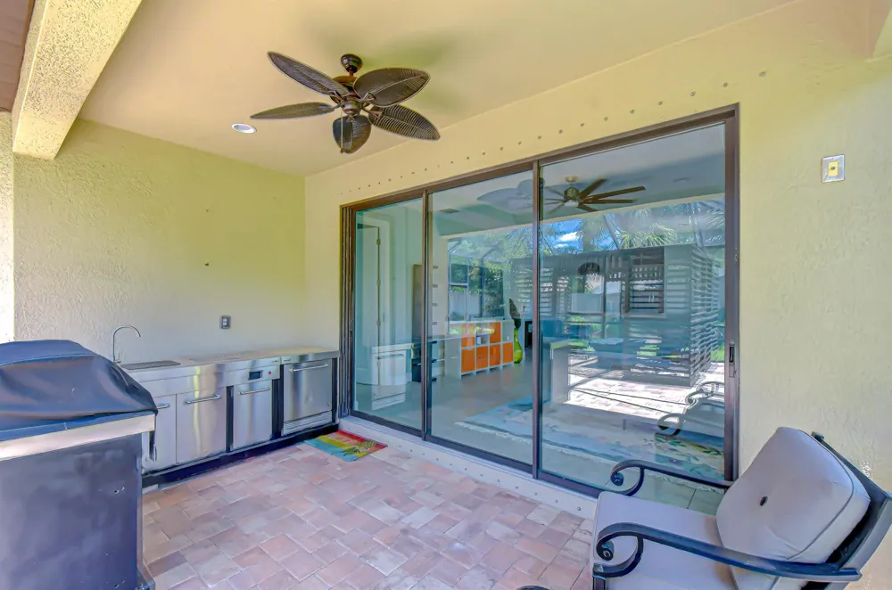 8433 Alberata Vista Drive Tampa, FL 33647