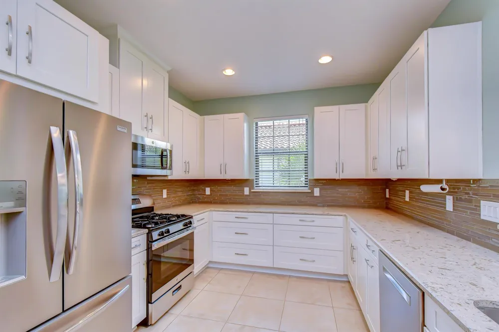 8433 Alberata Vista Drive Tampa, FL 33647