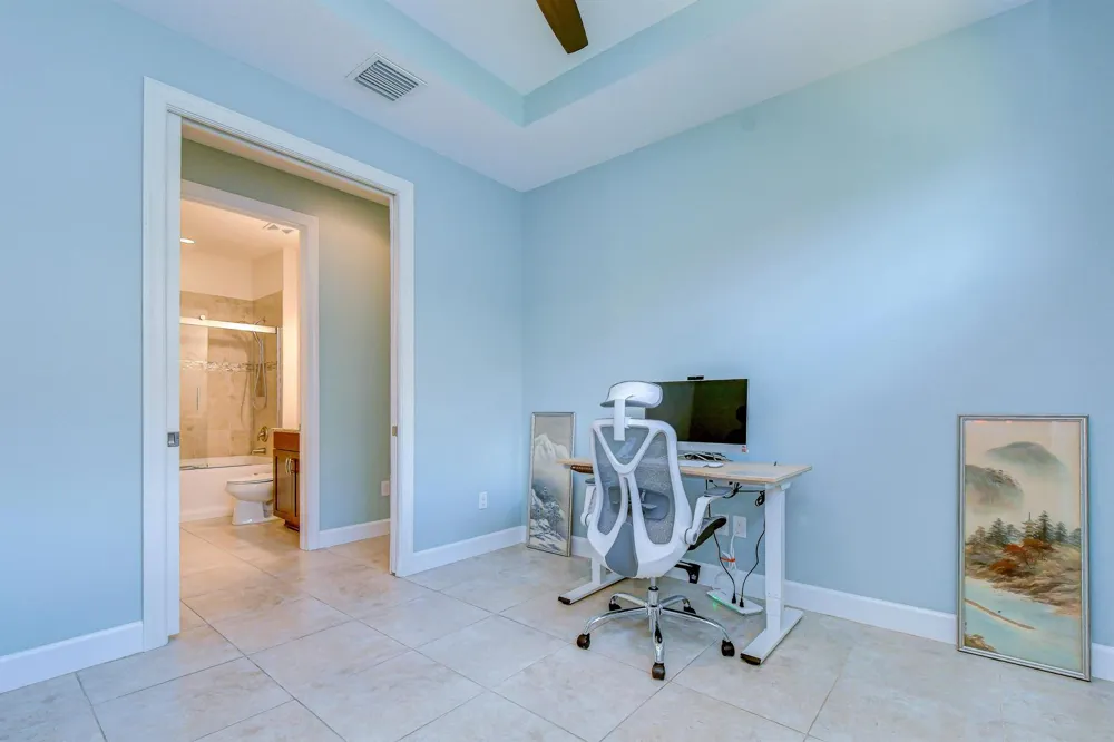 8433 Alberata Vista Drive Tampa, FL 33647