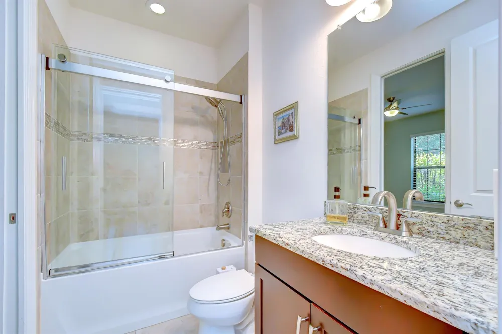 8433 Alberata Vista Drive Tampa, FL 33647