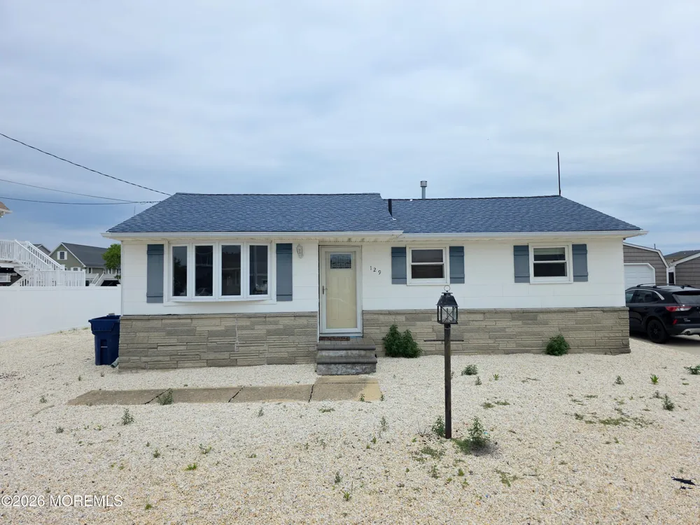 129 E Raritan Drive Little Egg Harbor, NJ 08087