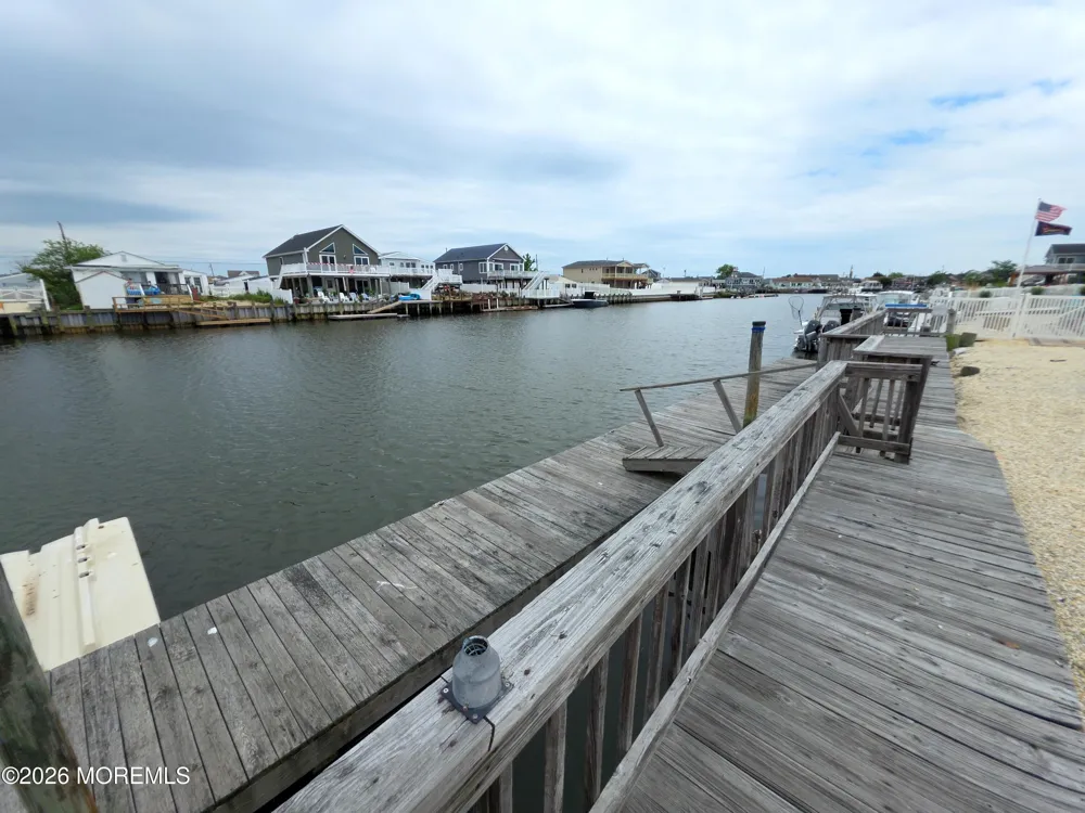129 E Raritan Drive Little Egg Harbor, NJ 08087