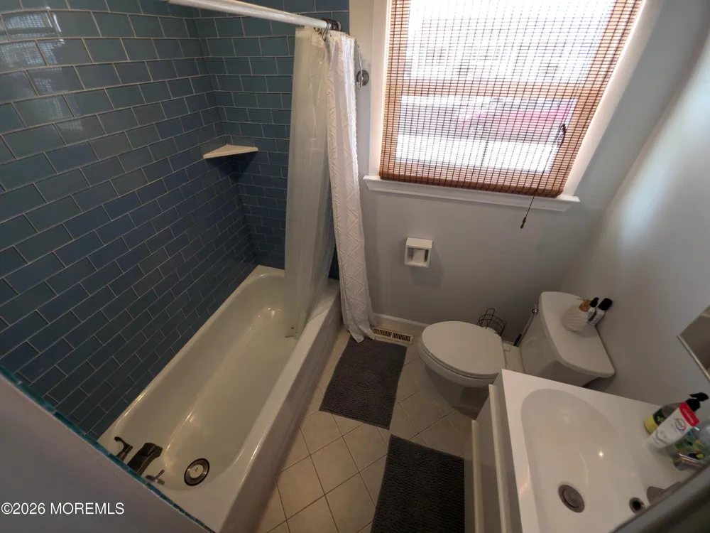 129 E Raritan Drive Little Egg Harbor, NJ 08087