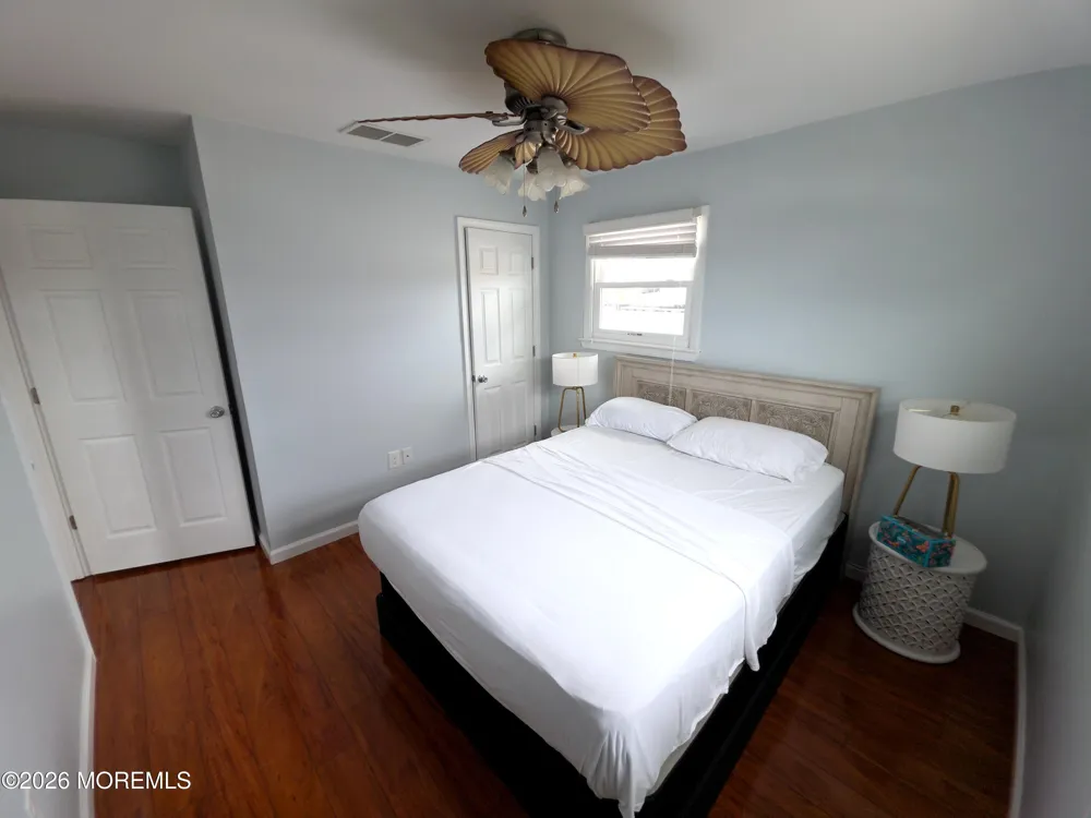 129 E Raritan Drive Little Egg Harbor, NJ 08087