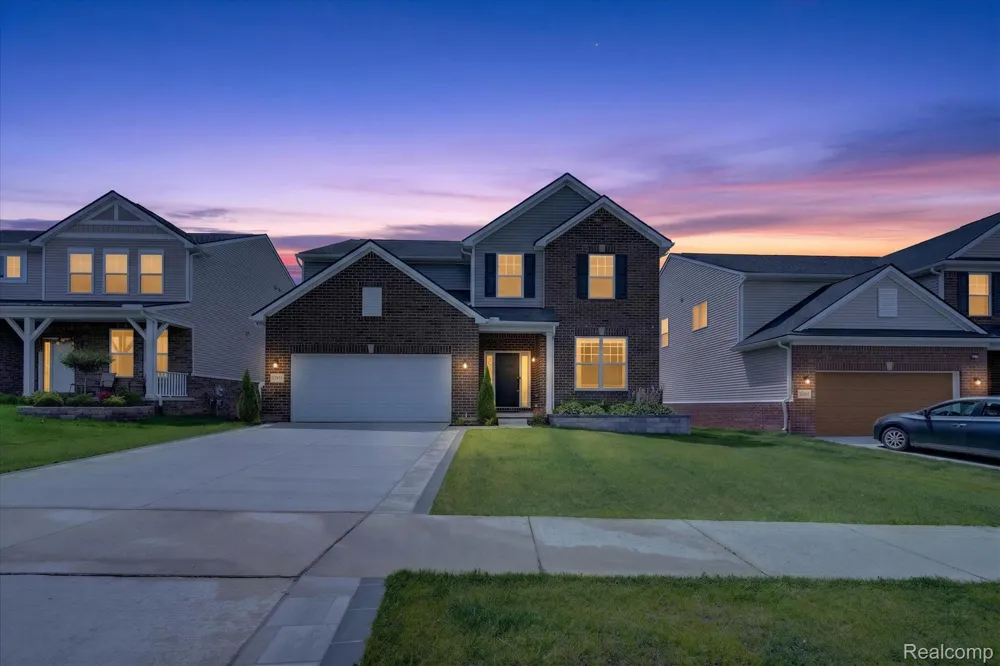 20983 Calabrese Drive Lyon Charter Township, MI 48178