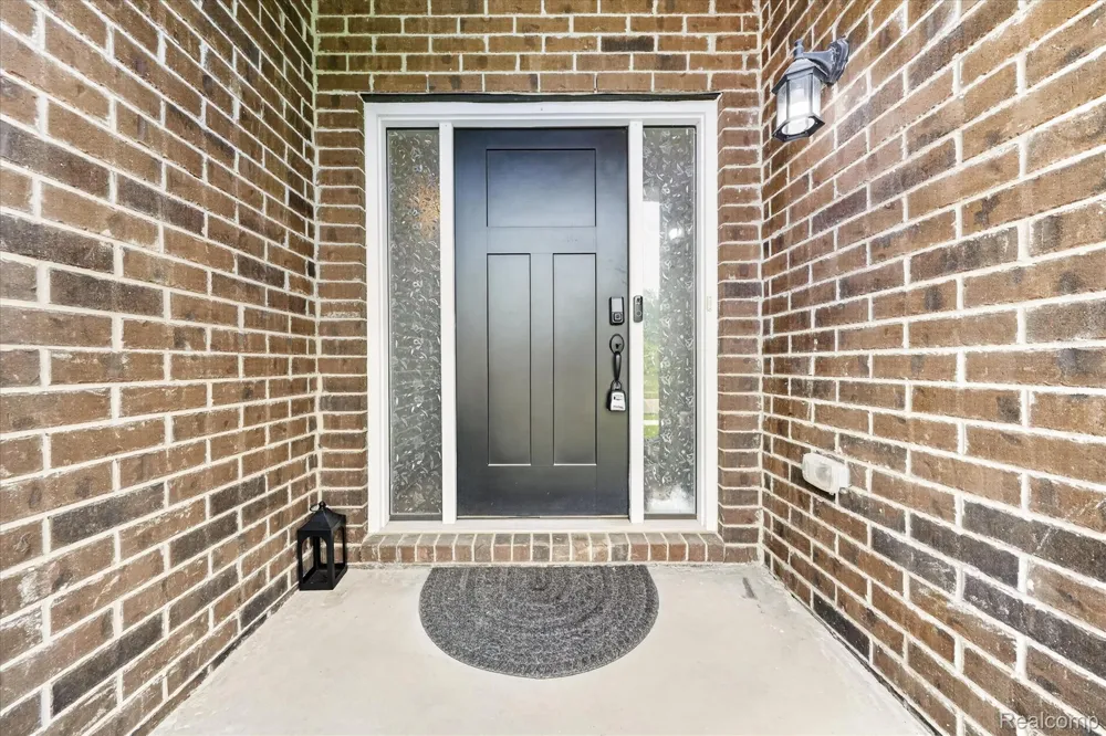 20983 Calabrese Drive Lyon Charter Township, MI 48178