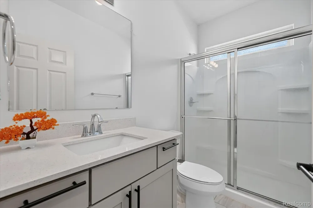20983 Calabrese Drive Lyon Charter Township, MI 48178