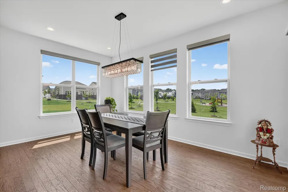 20983 Calabrese Drive Lyon Charter Township, MI 48178