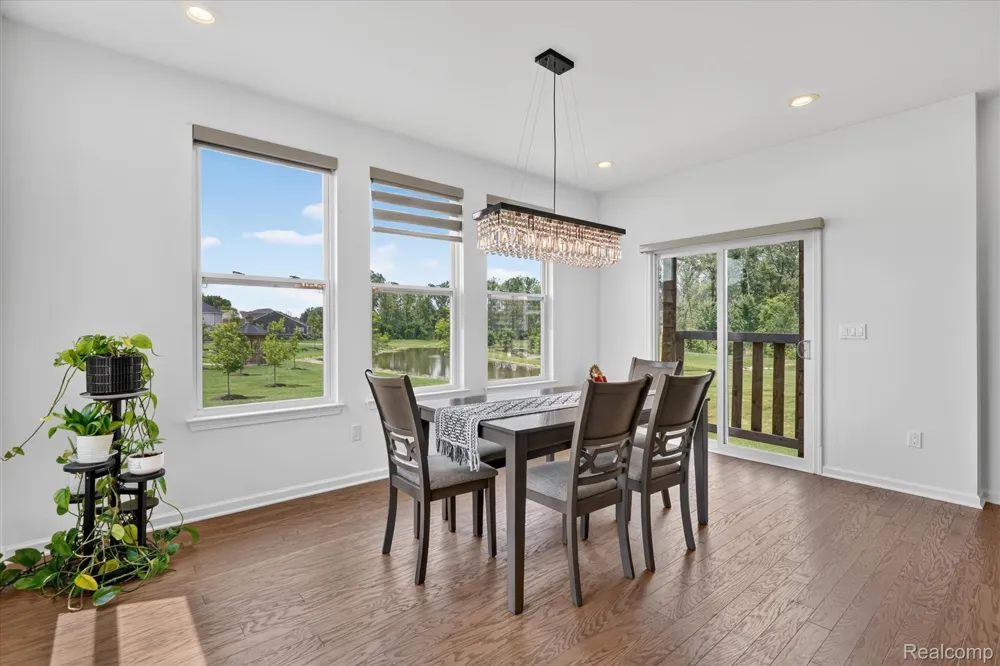 20983 Calabrese Drive Lyon Charter Township, MI 48178