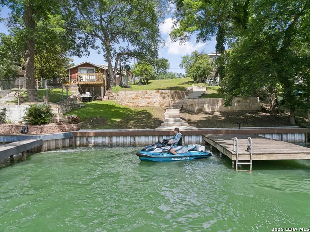 628 CYPRESS RDG McQueeney, TX 78123