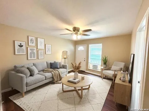 1222 FENFIELD AVE Unit 2