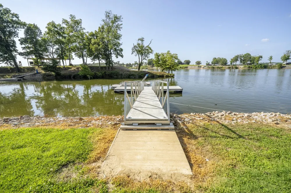 630 CONNIE BETH LN Savannah, TN 38372