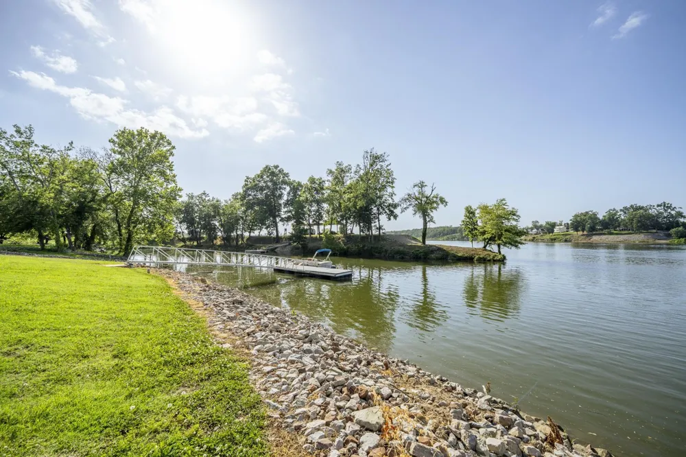 630 CONNIE BETH LN Savannah, TN 38372