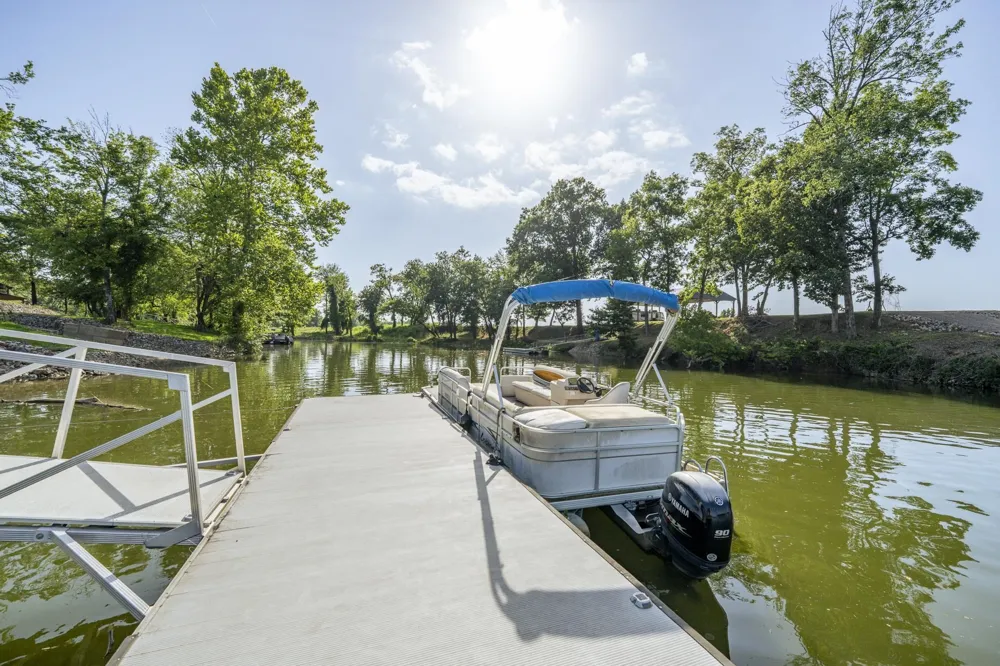 630 CONNIE BETH LN Savannah, TN 38372