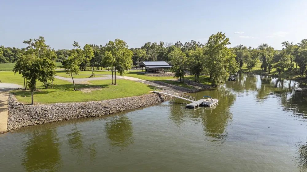 630 CONNIE BETH LN Savannah, TN 38372