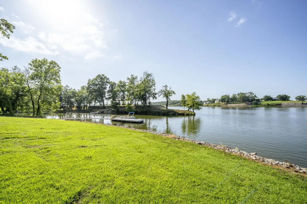 630 CONNIE BETH LN Savannah, TN 38372